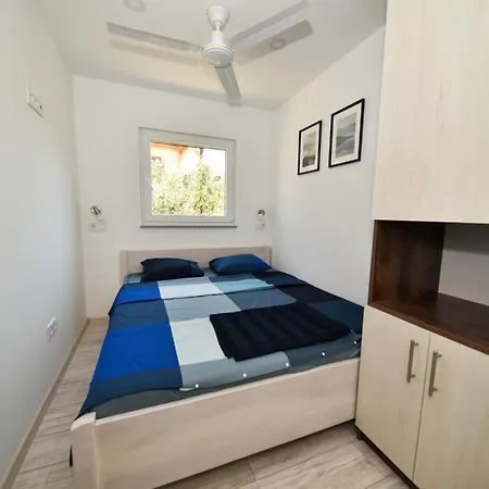 Appartement By The Sea Drage, Biograd - 15536 *